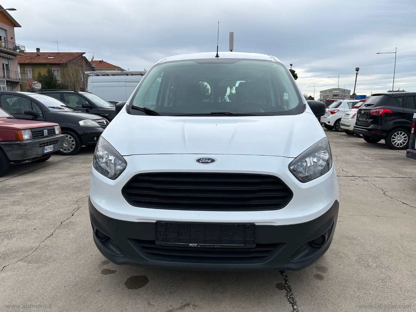 Transit Courier 1.0 EcoB.100CV Van Trend                                                        
