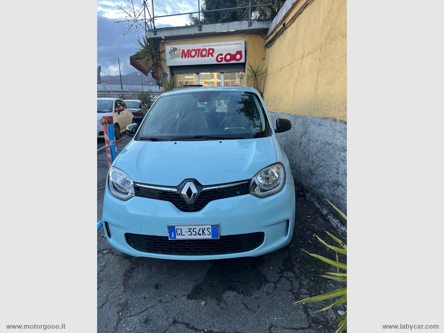 RENAULT Twingo