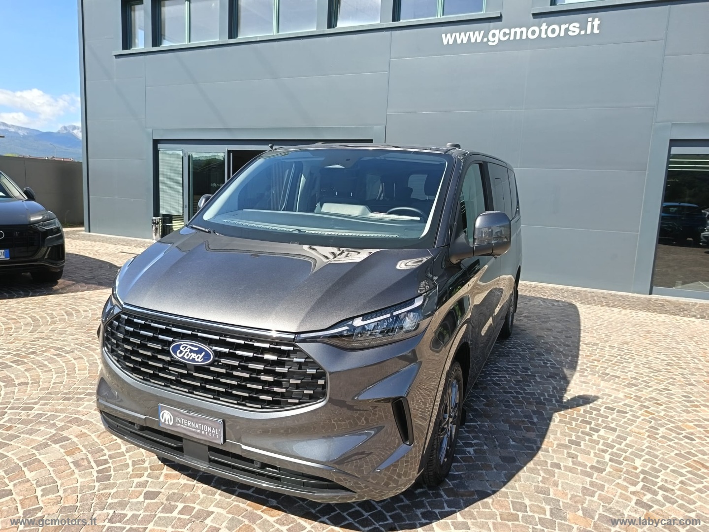 Ford Tourneo Custom Tou.Cust. 320 2.0 EcoB 170aut.AWD PC T.X - Immagine 1