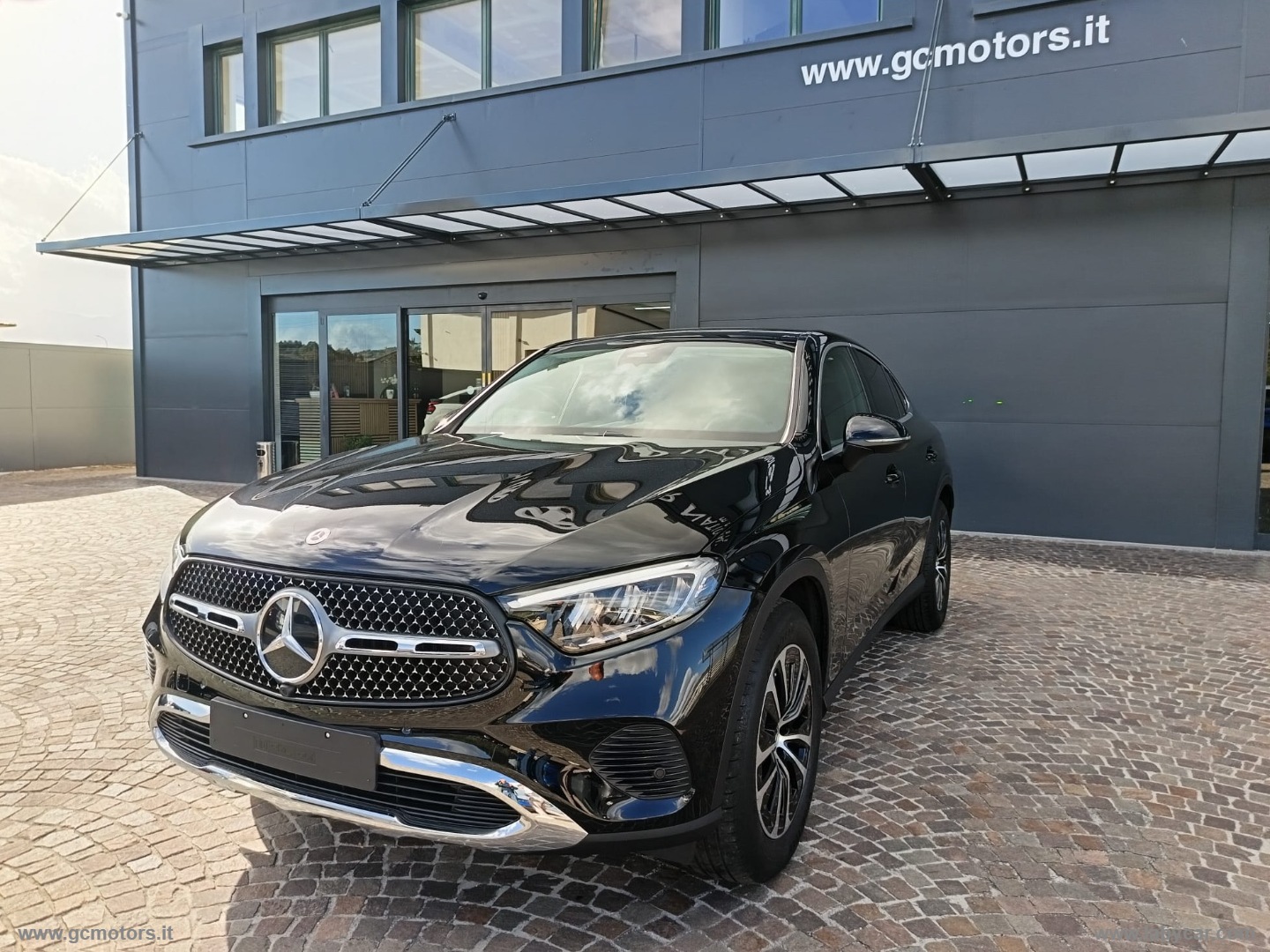MERCEDES-BENZ GLC
