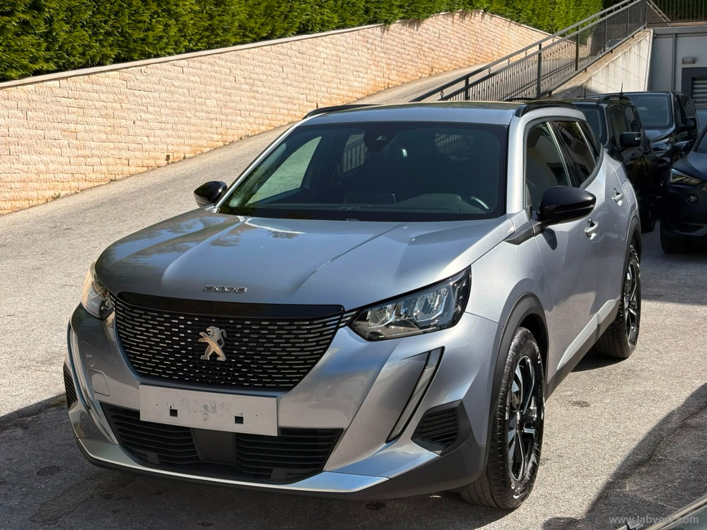 Peugeot 2008 PureTech 130 S&S Allure - Immagine 1