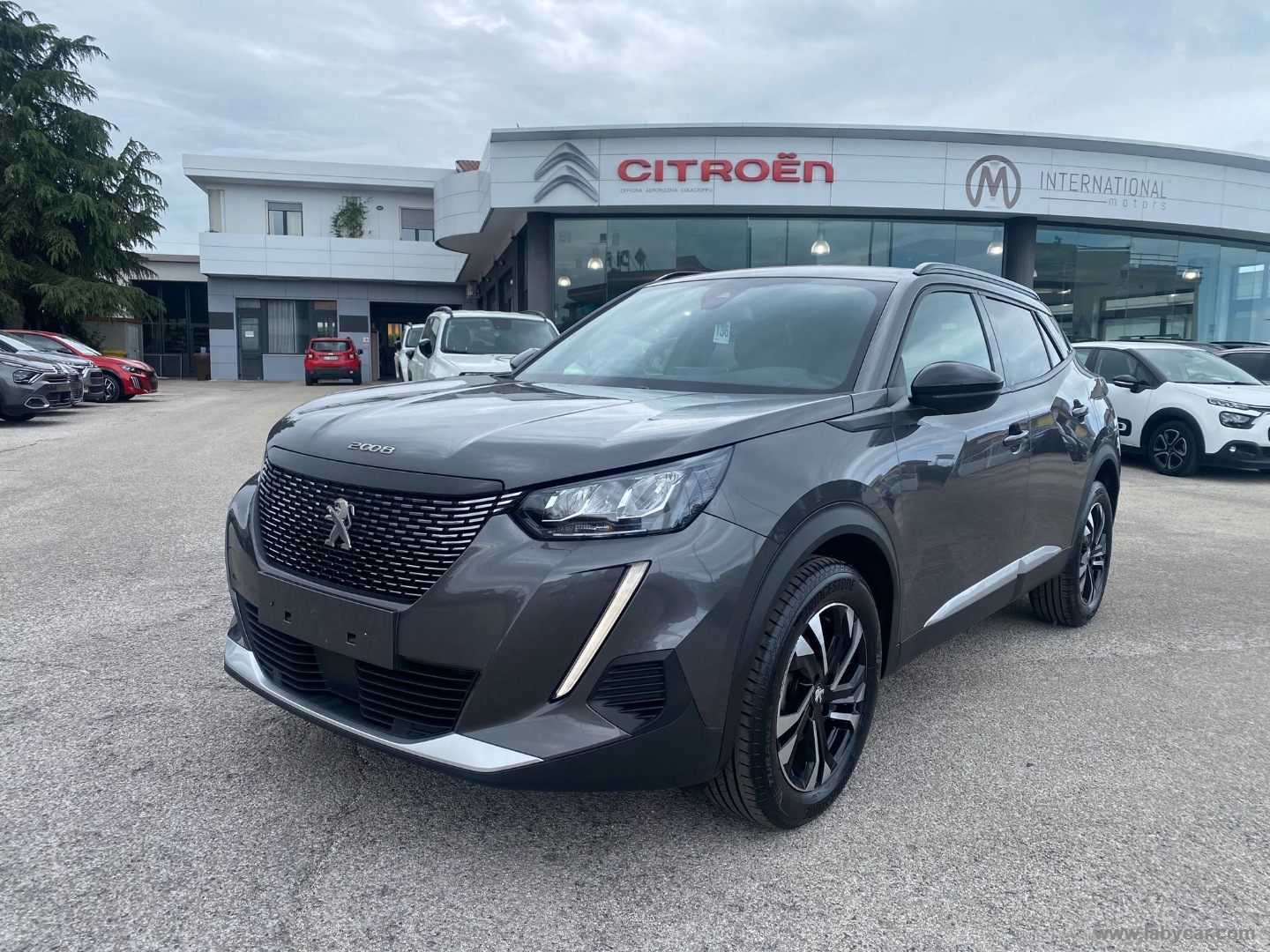 PEUGEOT 2008