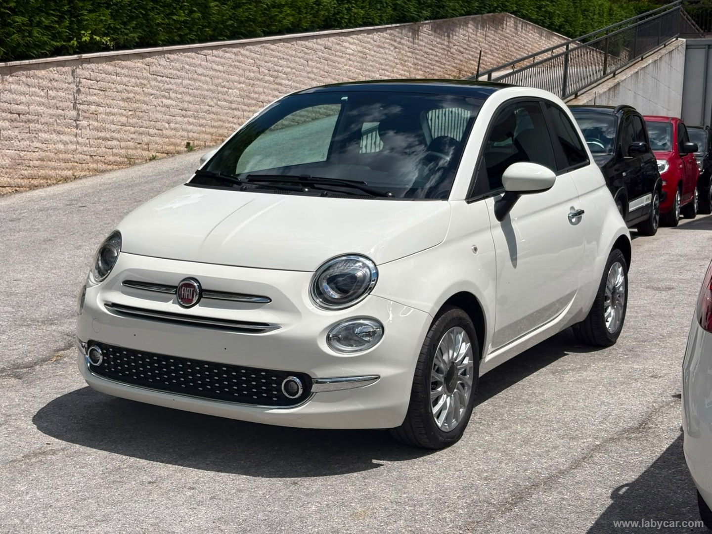 Fiat 500 1.0 Hybrid Dolcevita - Immagine 1
