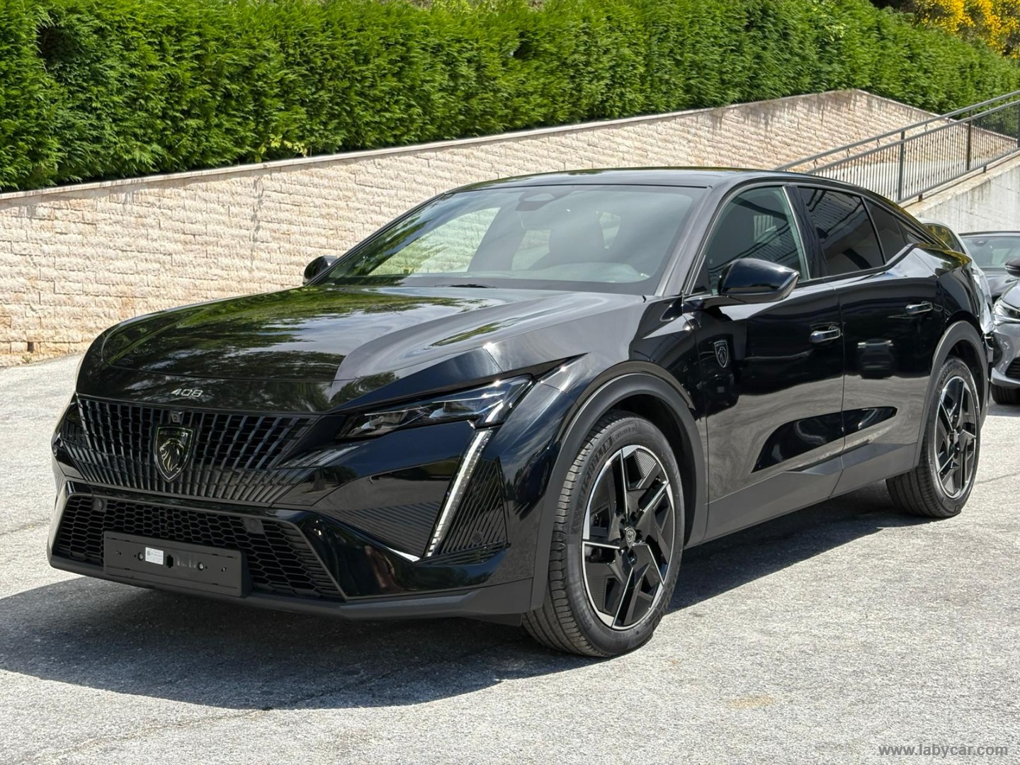 408 Hybrid 136 e-DCS6 GT                                                        