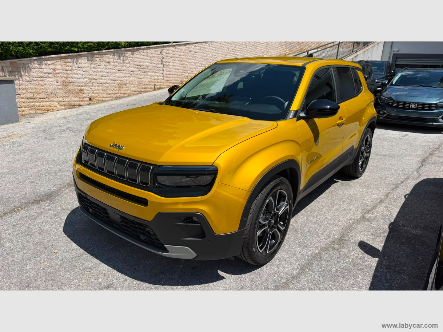Jeep Avenger 1.2 Turbo Summit - Immagine 1