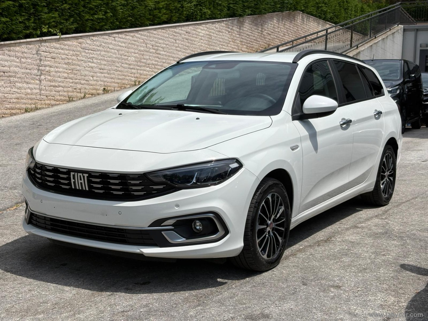 Fiat Tipo 1.6 Mjt S&S SW City Life - Immagine 1