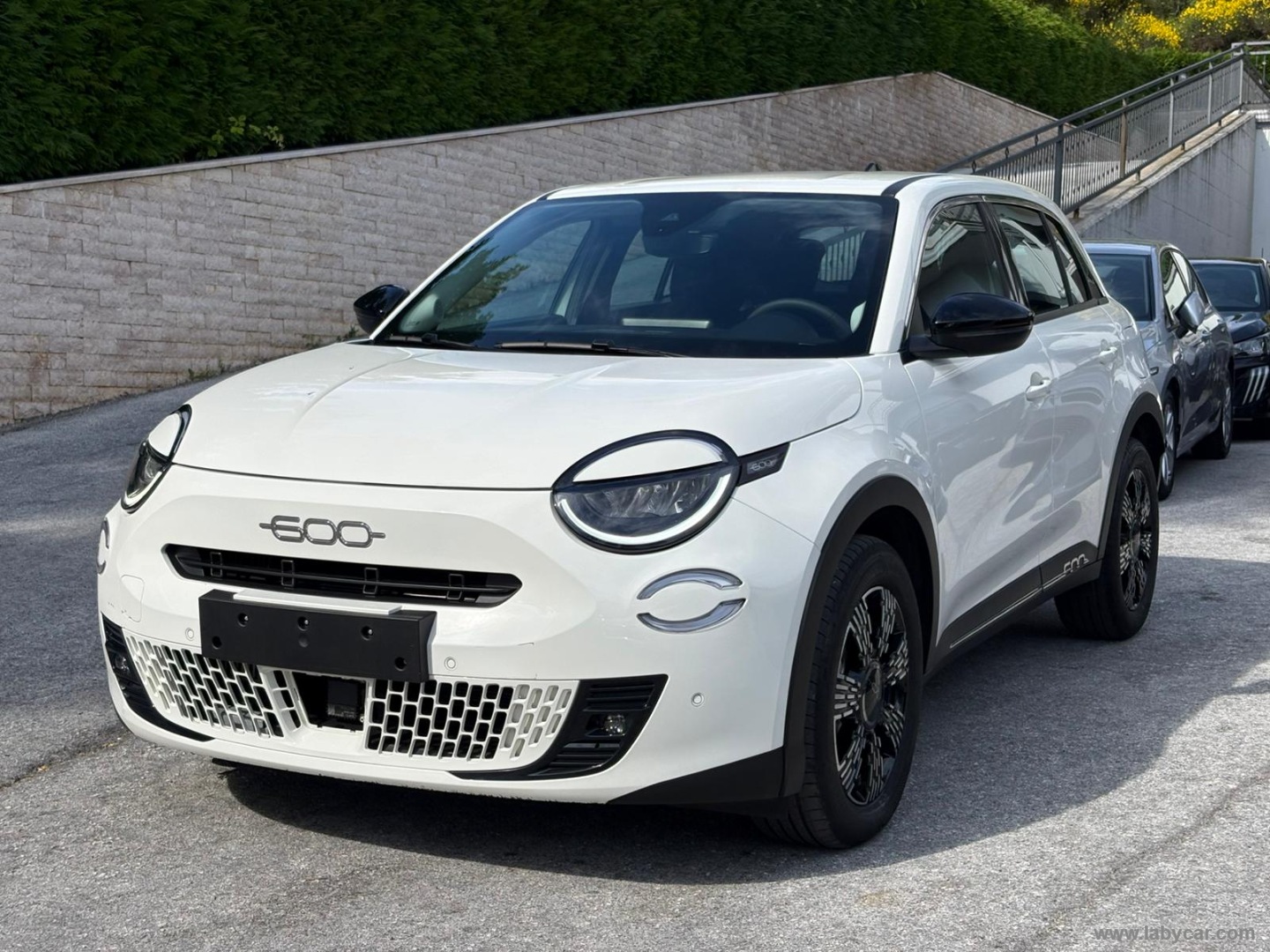 600 Hybrid 145 CV DCT MHEV Icon                                                        