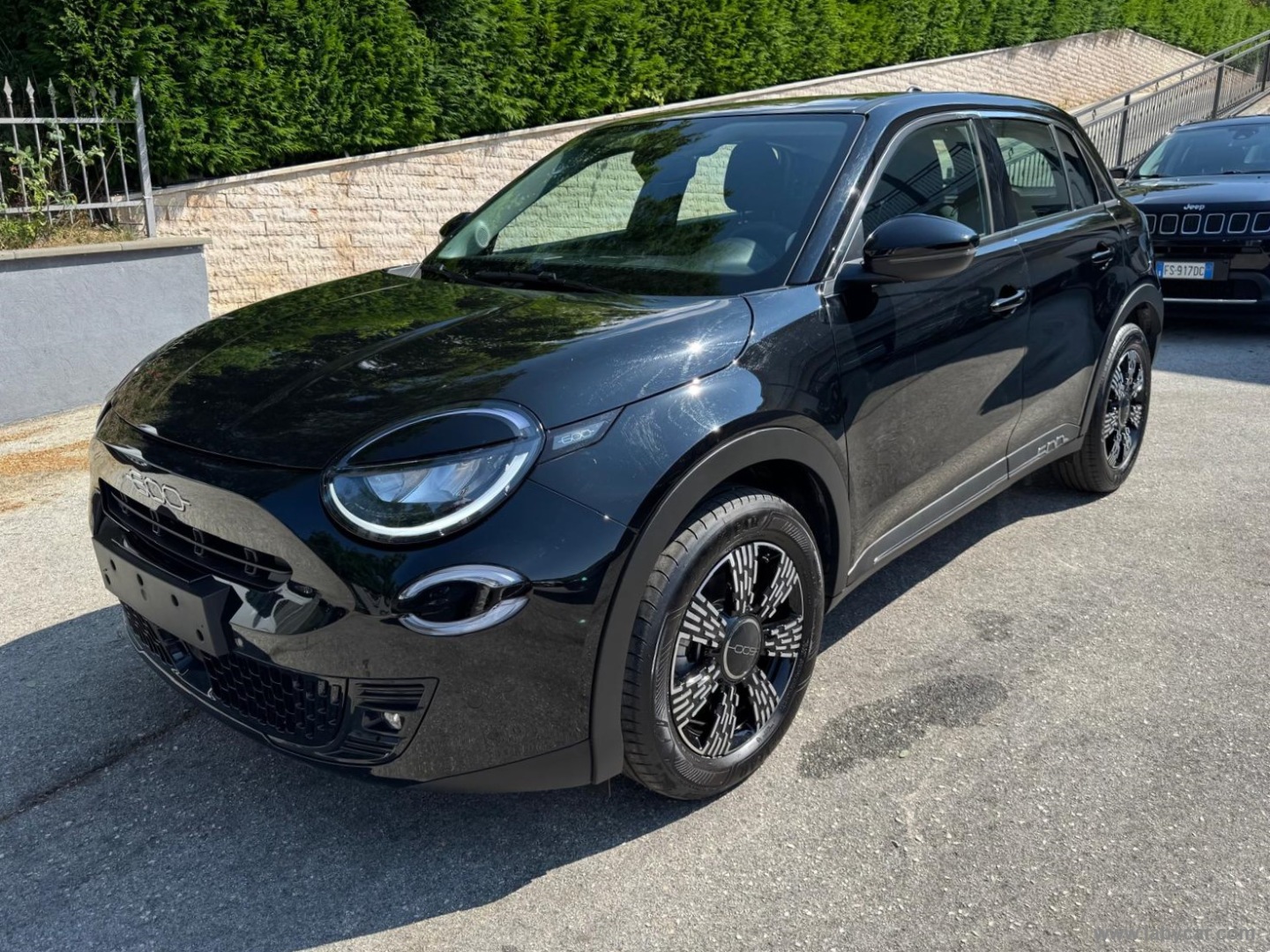 Fiat 600 Hybrid 145 CV DCT MHEV Icon - Immagine 1