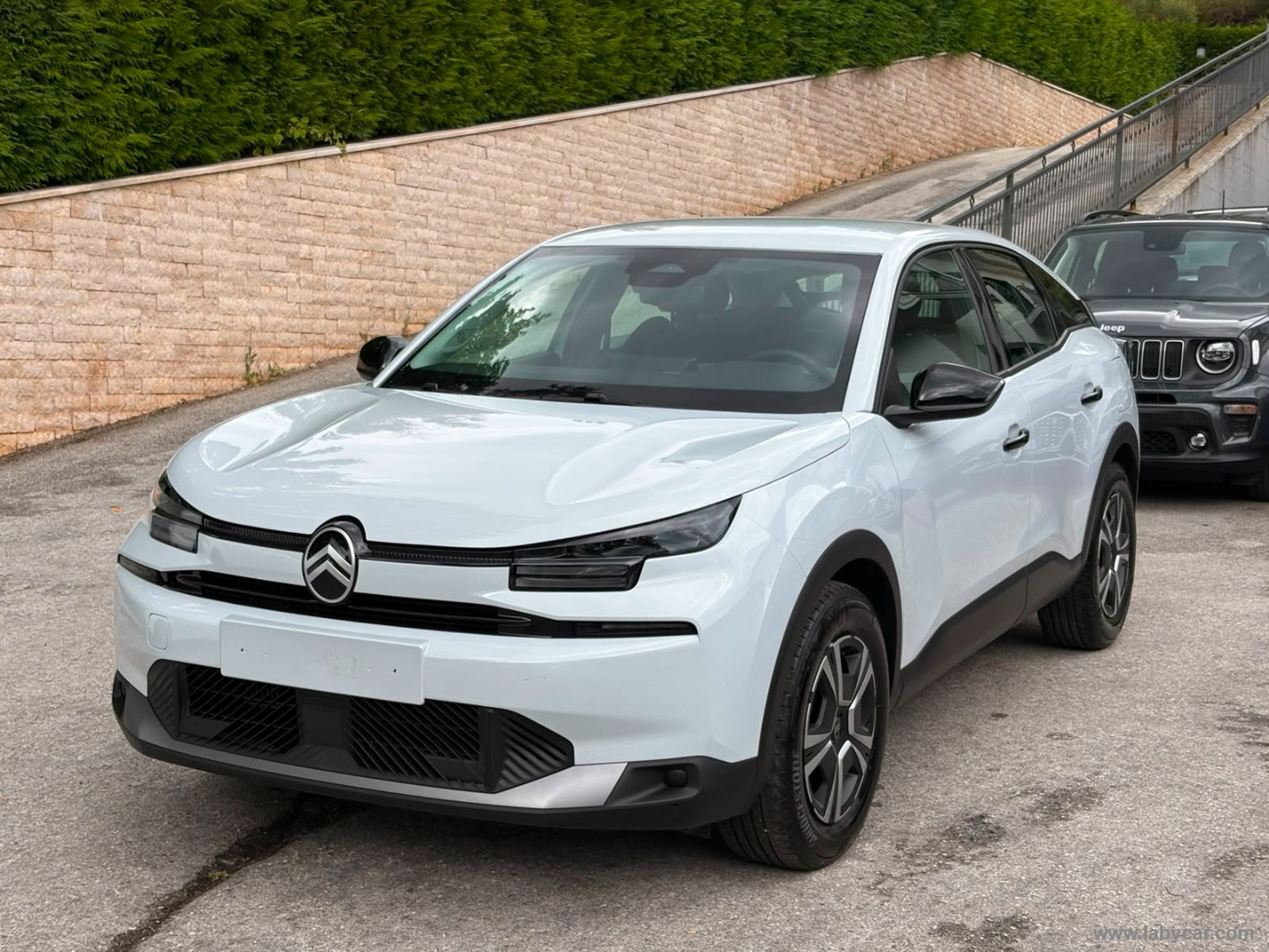 Citroën C4 Hybrid 110 e-DCS6 You - Immagine 1