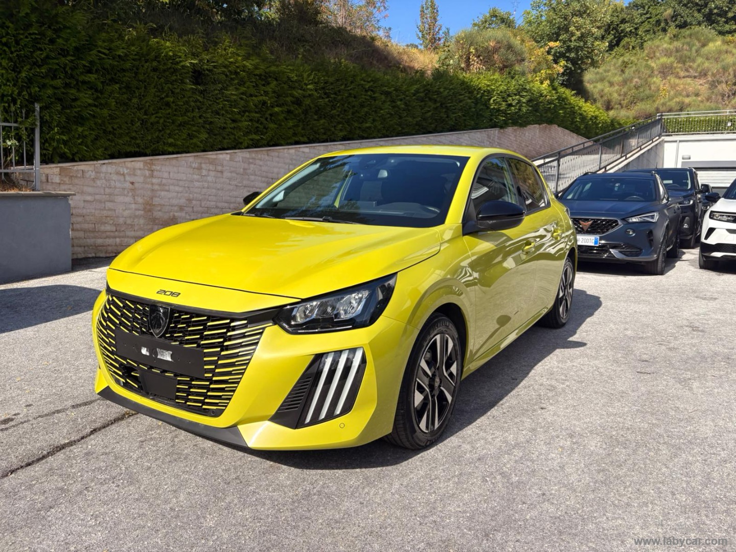 Peugeot 208 Hybrid 110 e-DCS6 Allure - Immagine 1
