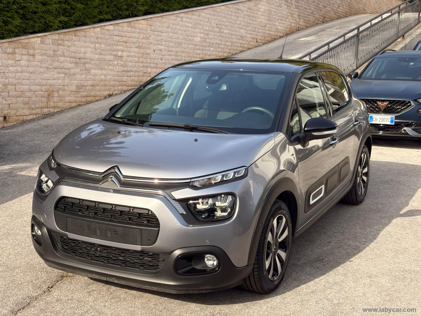 Citroën C3 PureTech 110 S&S Shine - Immagine 1