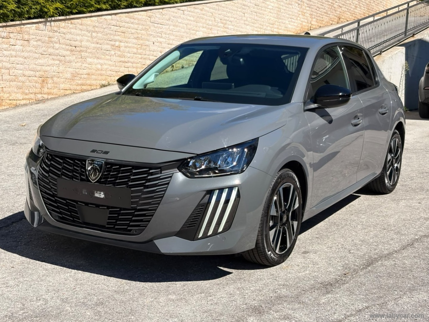 Peugeot 208 Hybrid 110 e-DCS6 Allure - Immagine 1