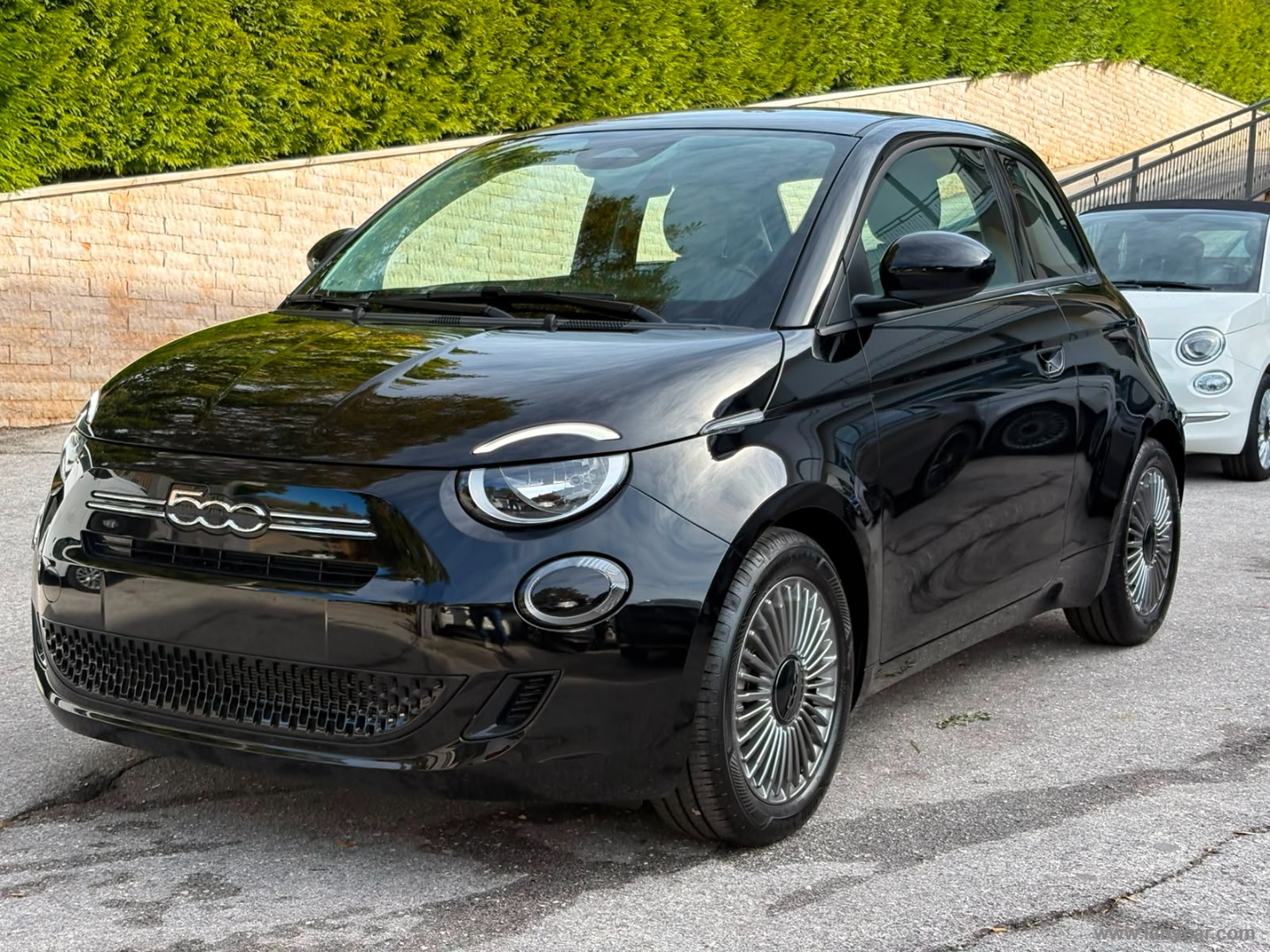 Fiat 500 Berlina Hybrid Icon