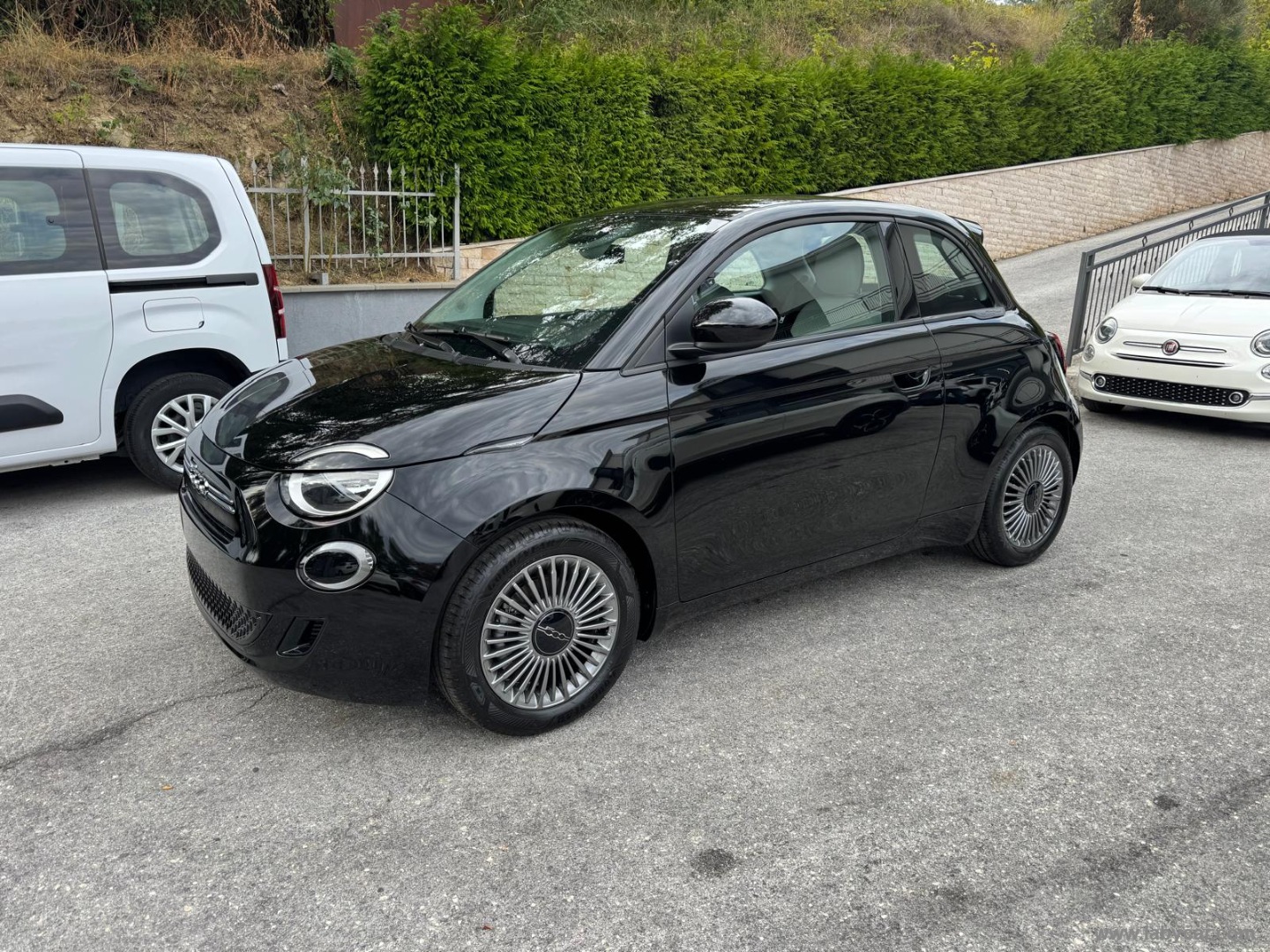 Fiat 500 Berlina Hybrid Icon