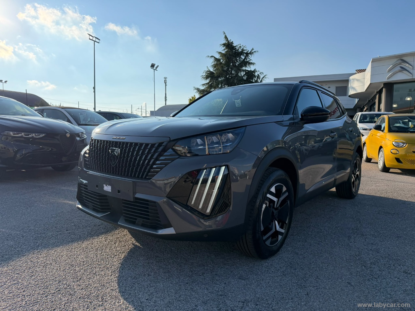 PEUGEOT 2008