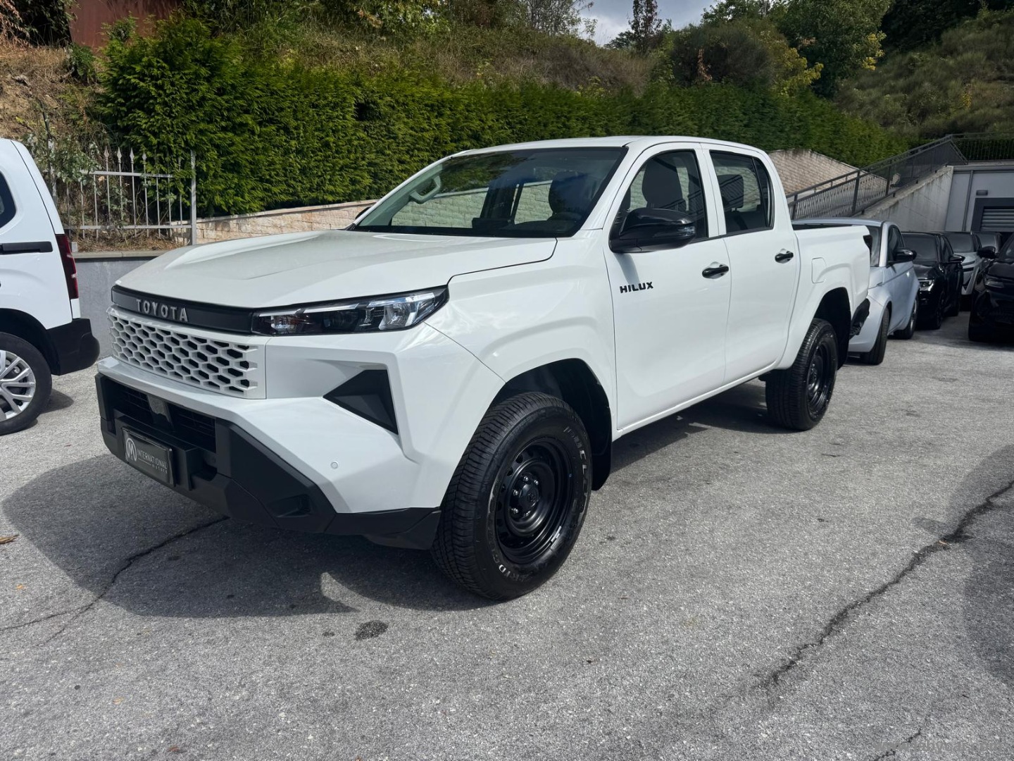TOYOTA Hilux