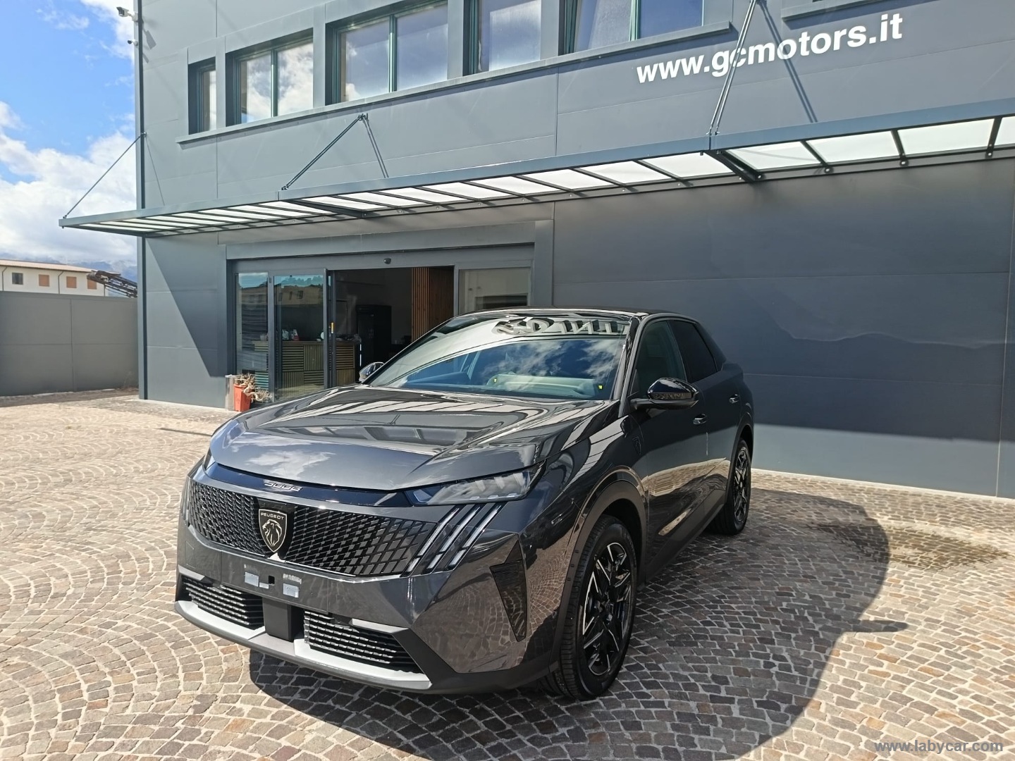 Peugeot 3008 Hybrid 145 e-DCS6 GT - Immagine 1