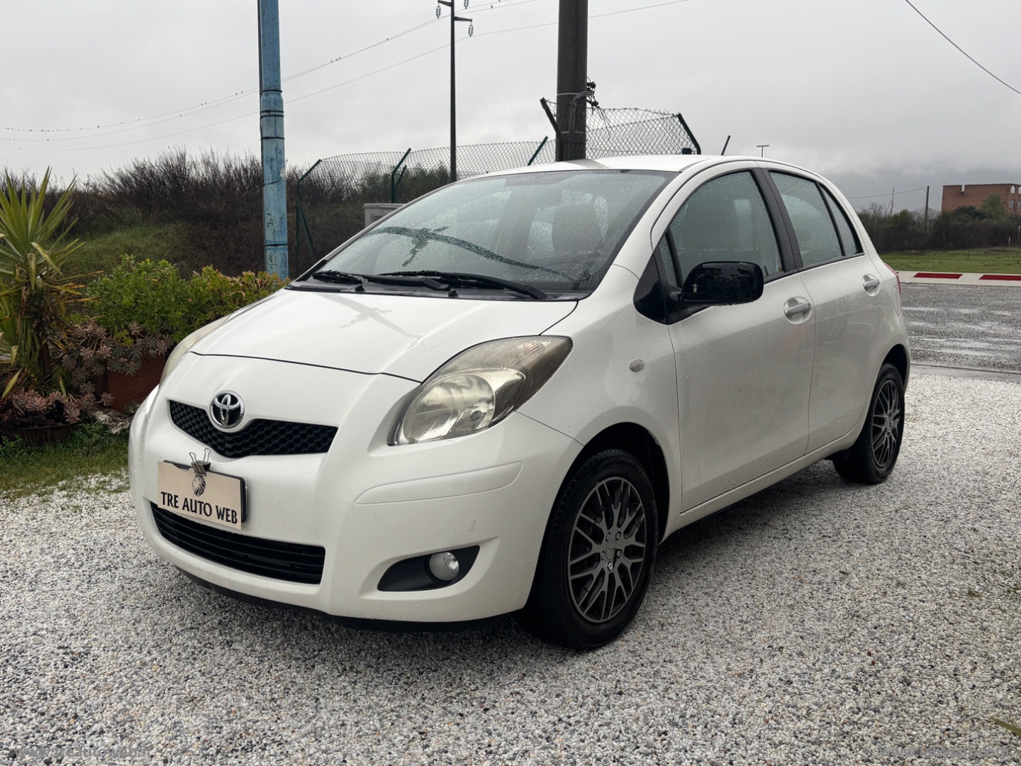Yaris 1.0 5p. Sol                                                        