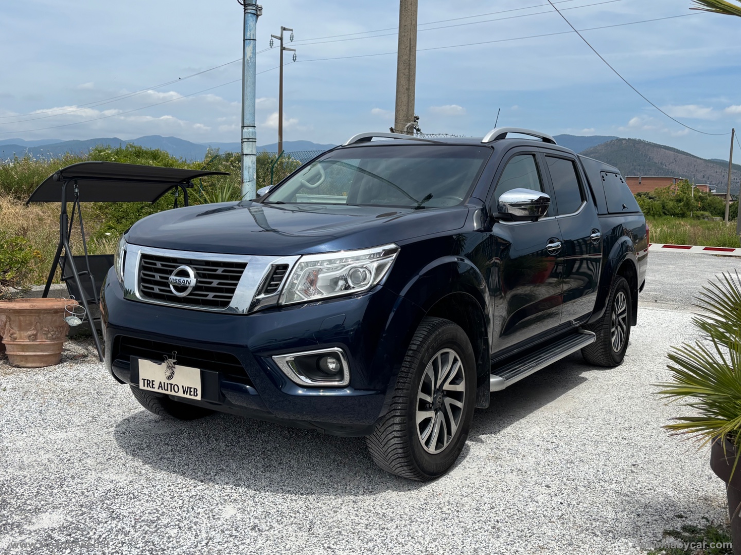 NISSAN Navara
