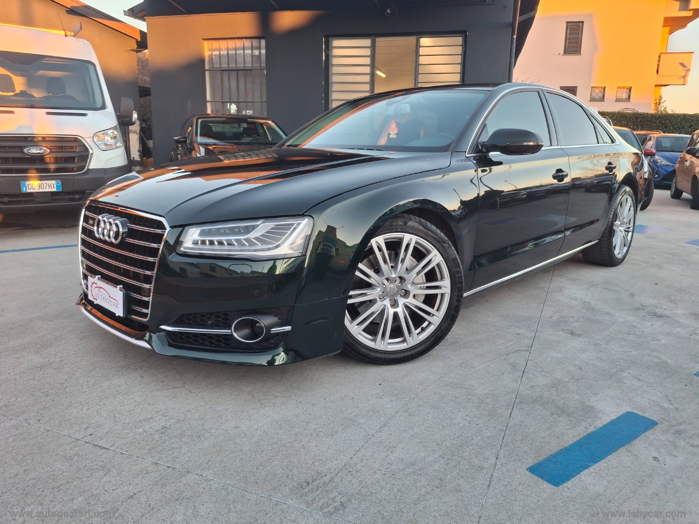 AUDI A8