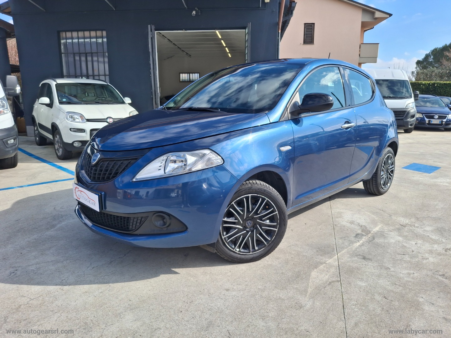 LANCIA Ypsilon