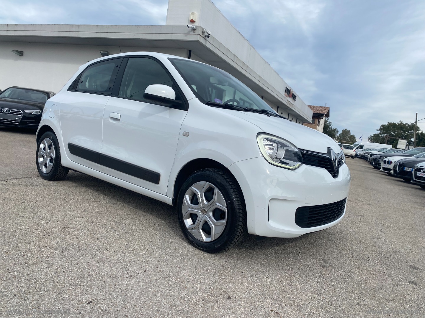 Twingo SCe ZEN 70CV                                                        