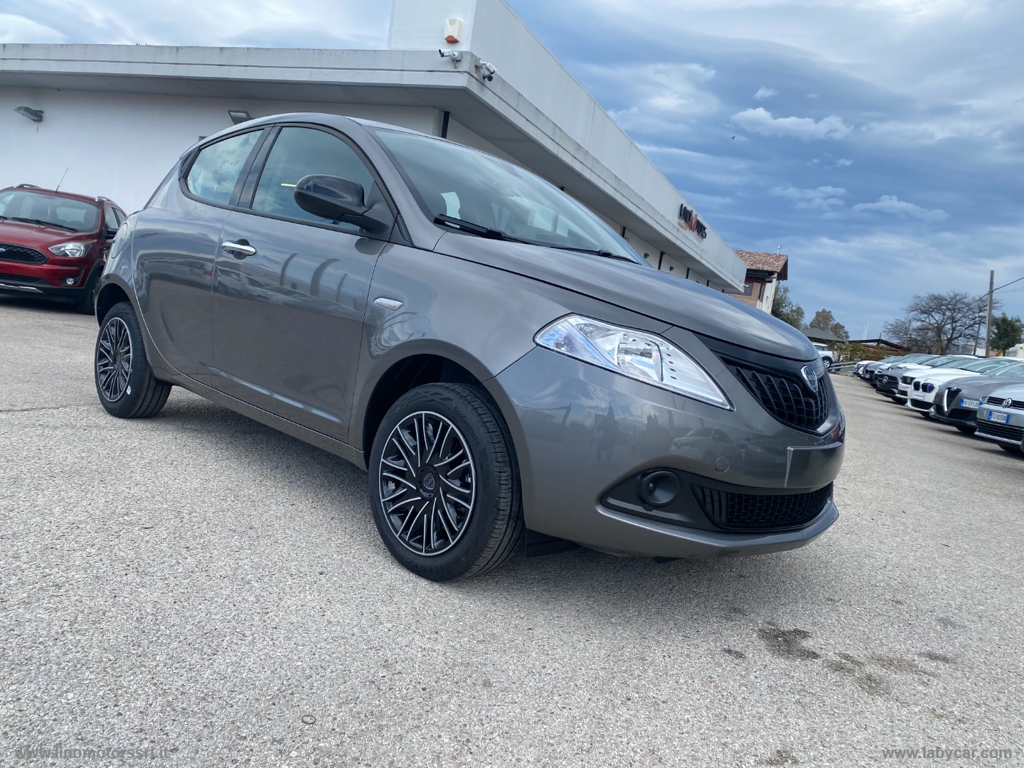 Ypsilon 1.0 FireFly 5p. S&S Hybrid Oro                                                        
