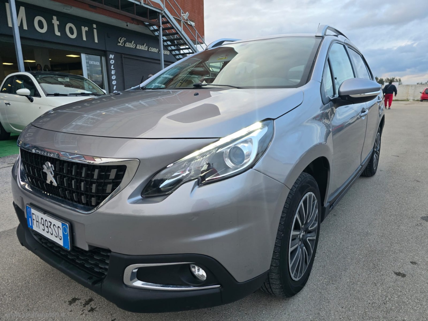 PEUGEOT 2008