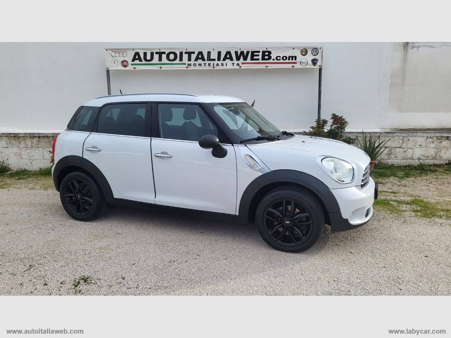 Mini One Countryman                                                        