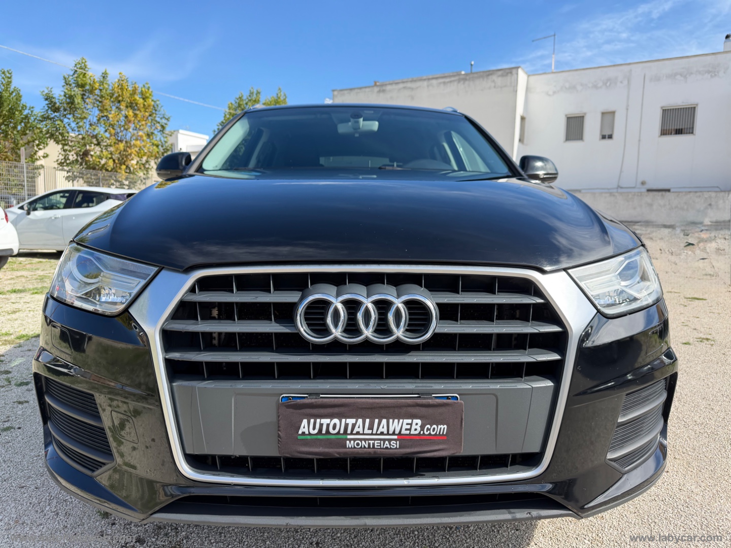 AUDI Q3 2.0 TDI 120CV S tronic Business                                                        