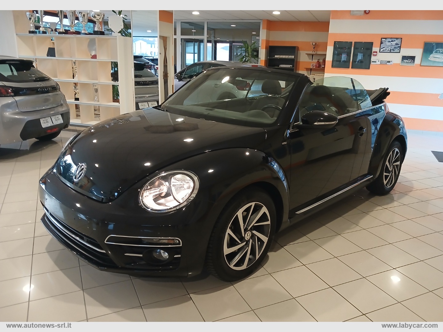 VOLKSWAGEN Maggiolino Cabrio 1.2 TSI Design BMT PARI AL NUOVO 22.800 KM                                