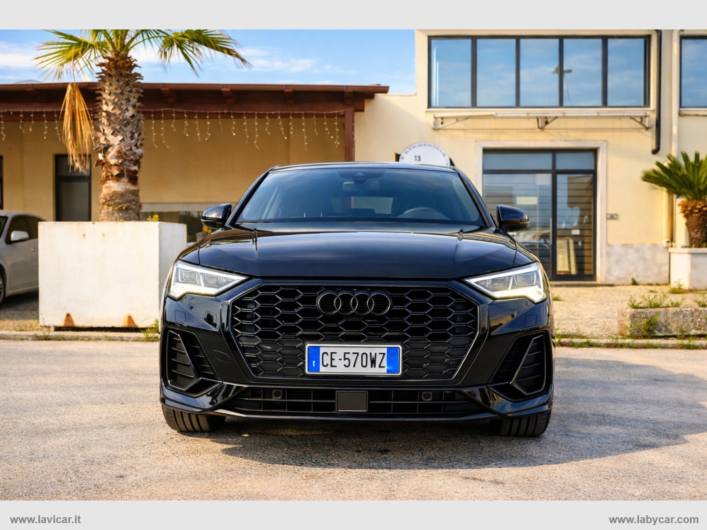 Q3 SPB 35 TDI S TRON S-LINE BLACK LINE                                                        