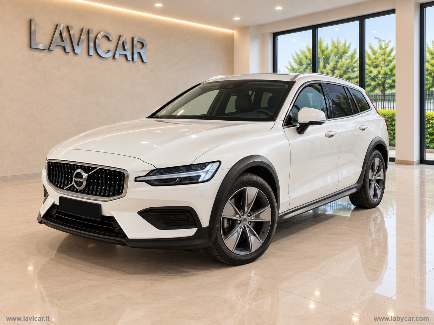 VOLVO V60 Cross Country