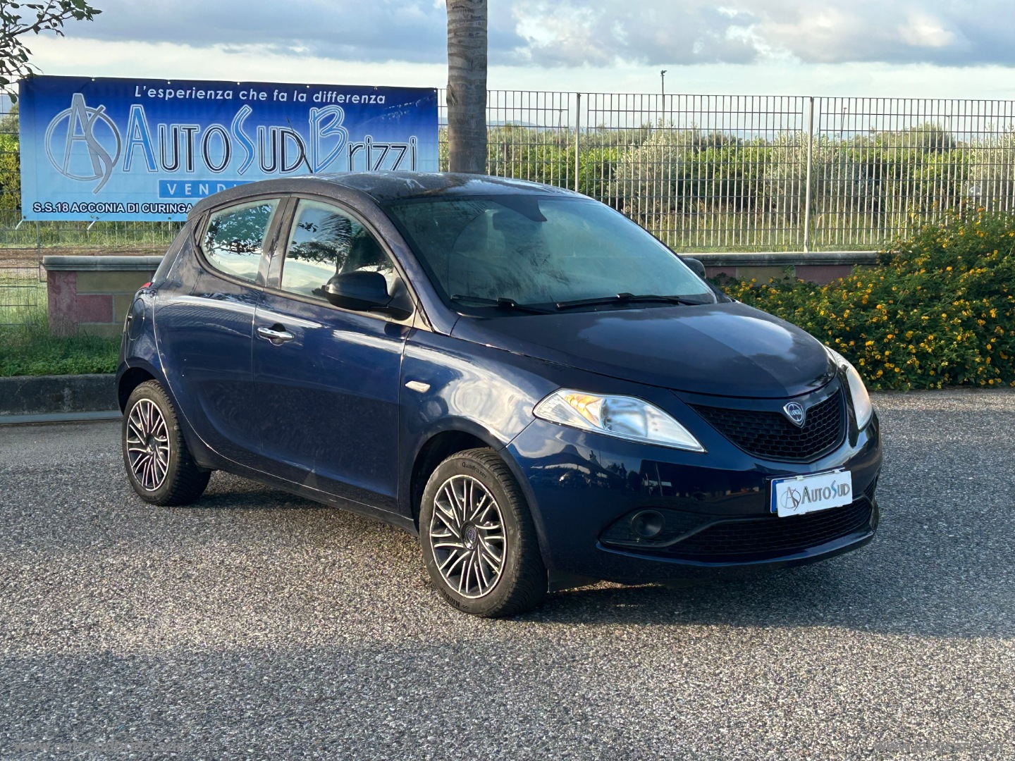 LANCIA Ypsilon
