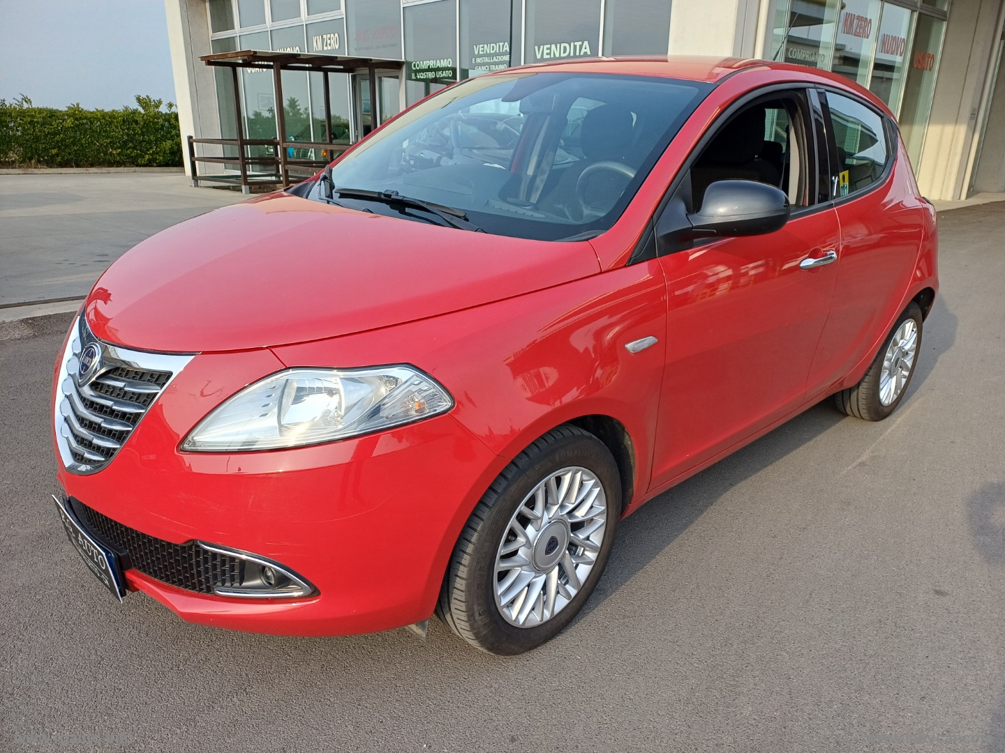 LANCIA Ypsilon