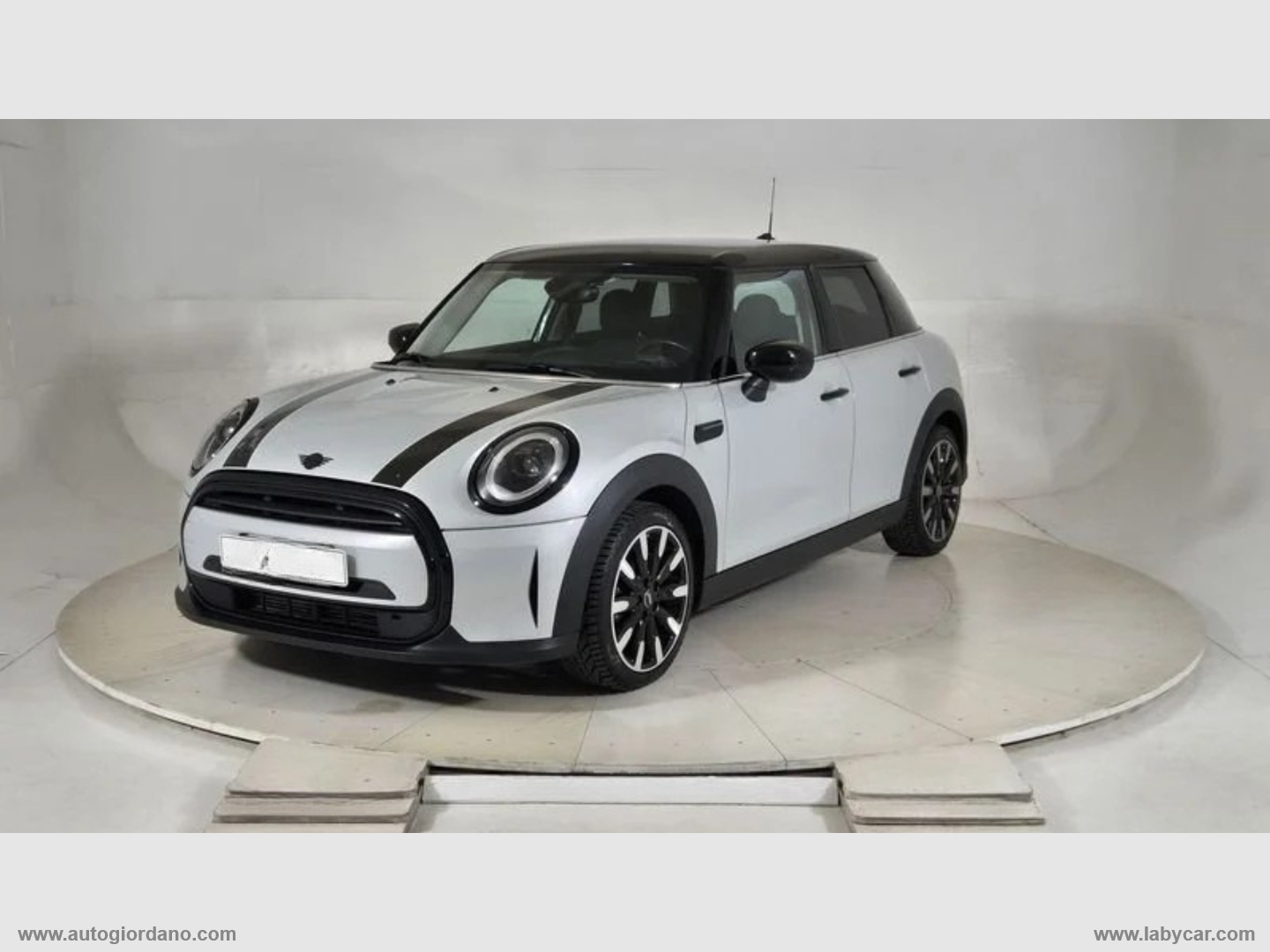 Mini Cooper Classic 5 porte                                                        