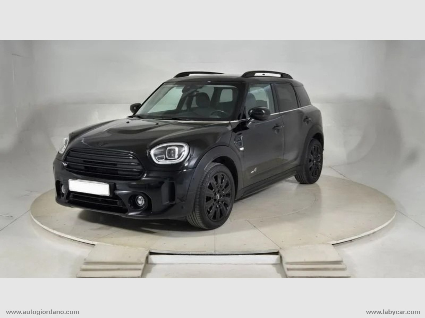 Mini Cooper D Business Countryman ALL4 AUTO TOTAL BLACK                                            