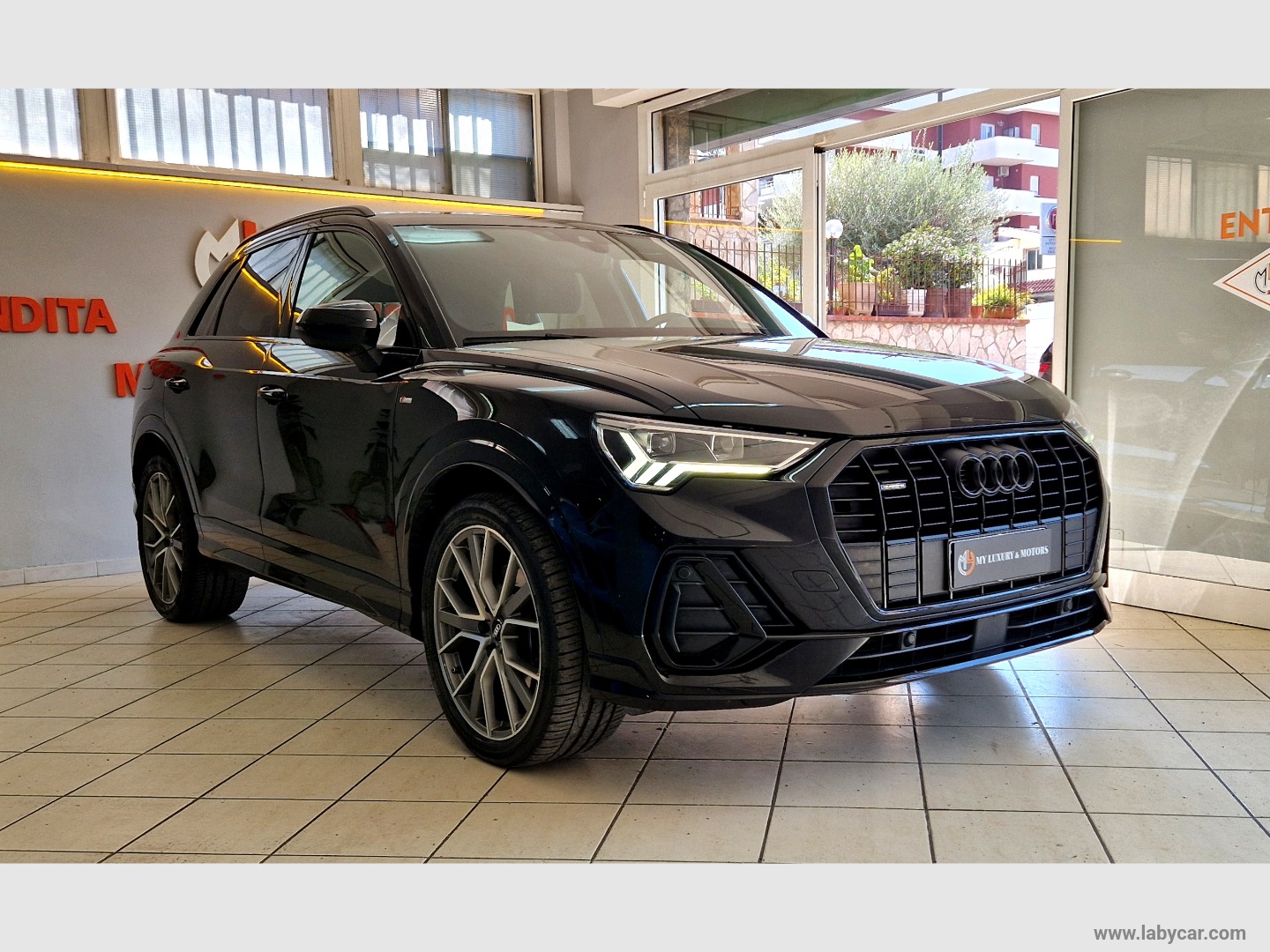 AUDI Q3