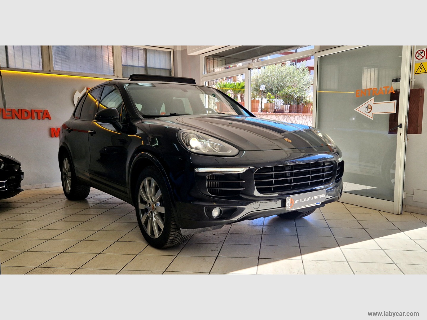 PORSCHE Cayenne