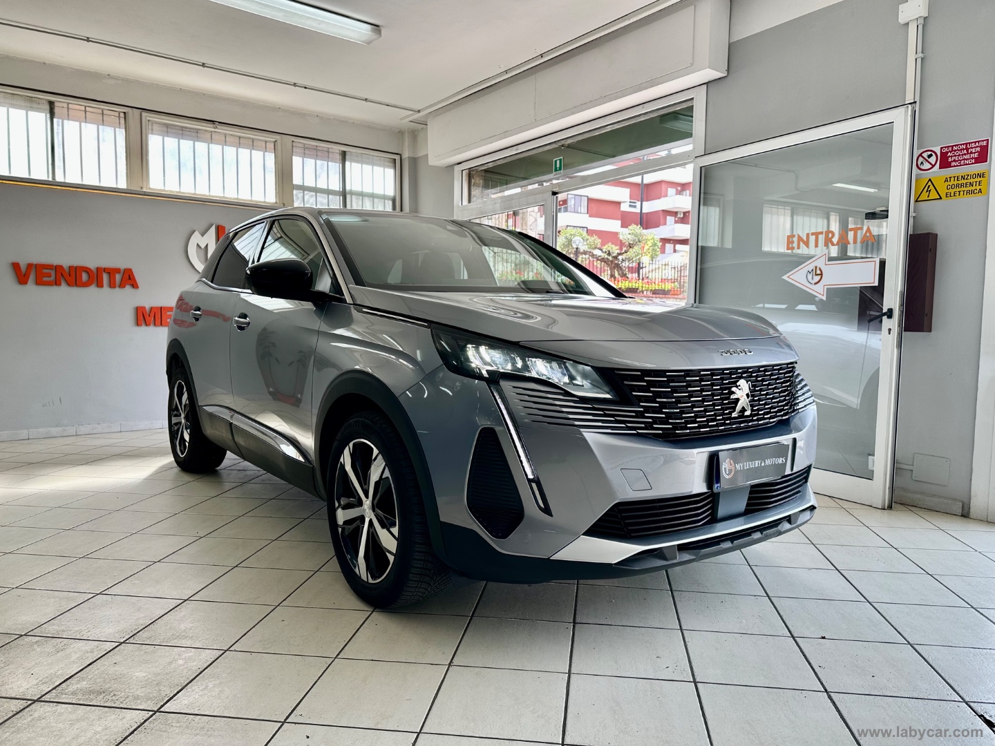 PEUGEOT 3008