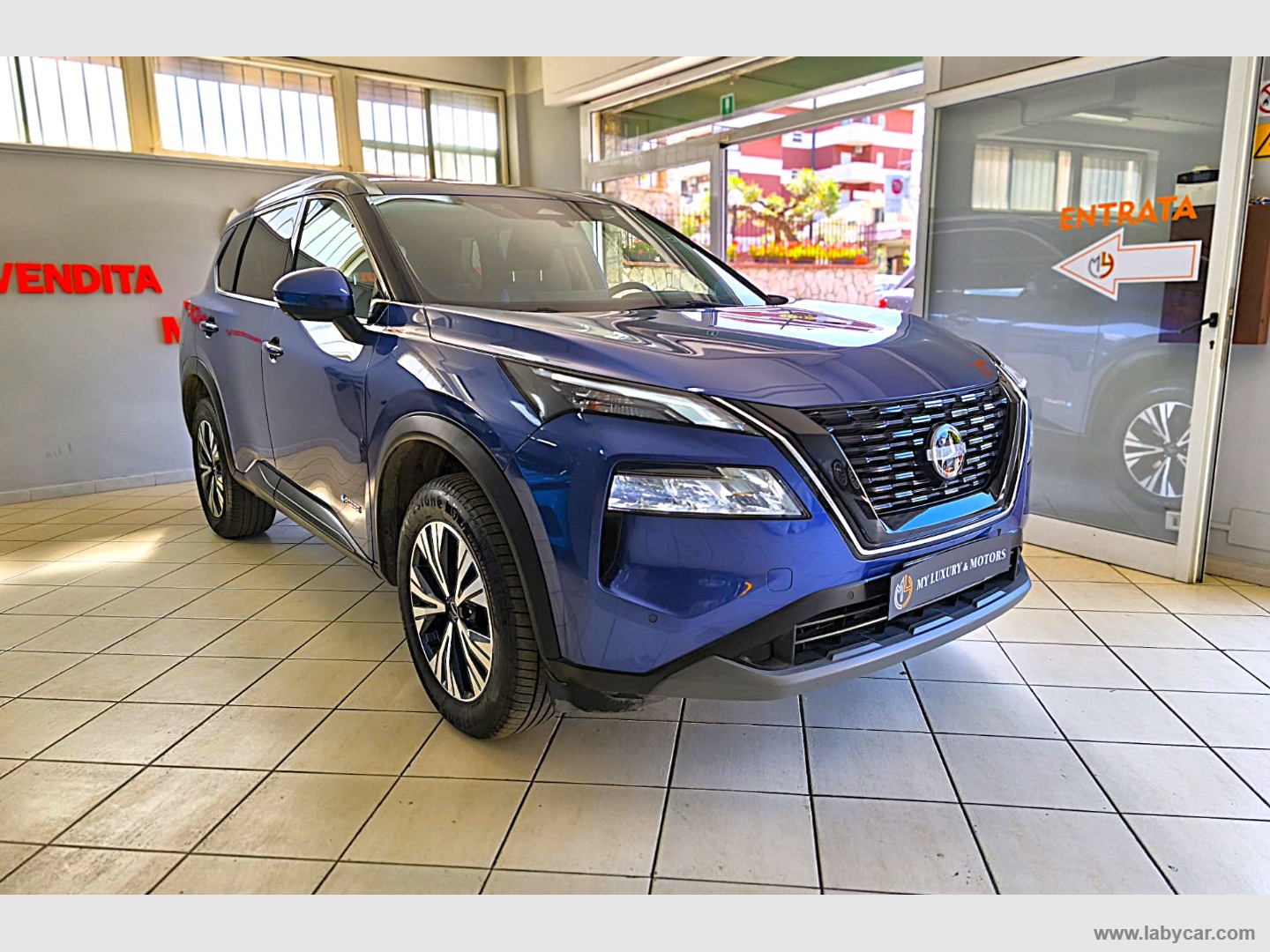 NISSAN X-Trail