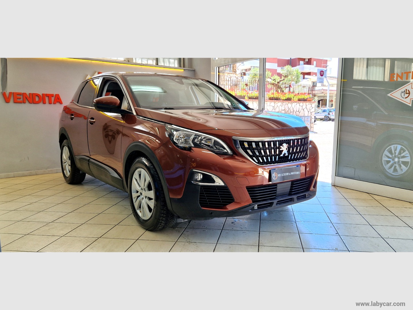 PEUGEOT 3008