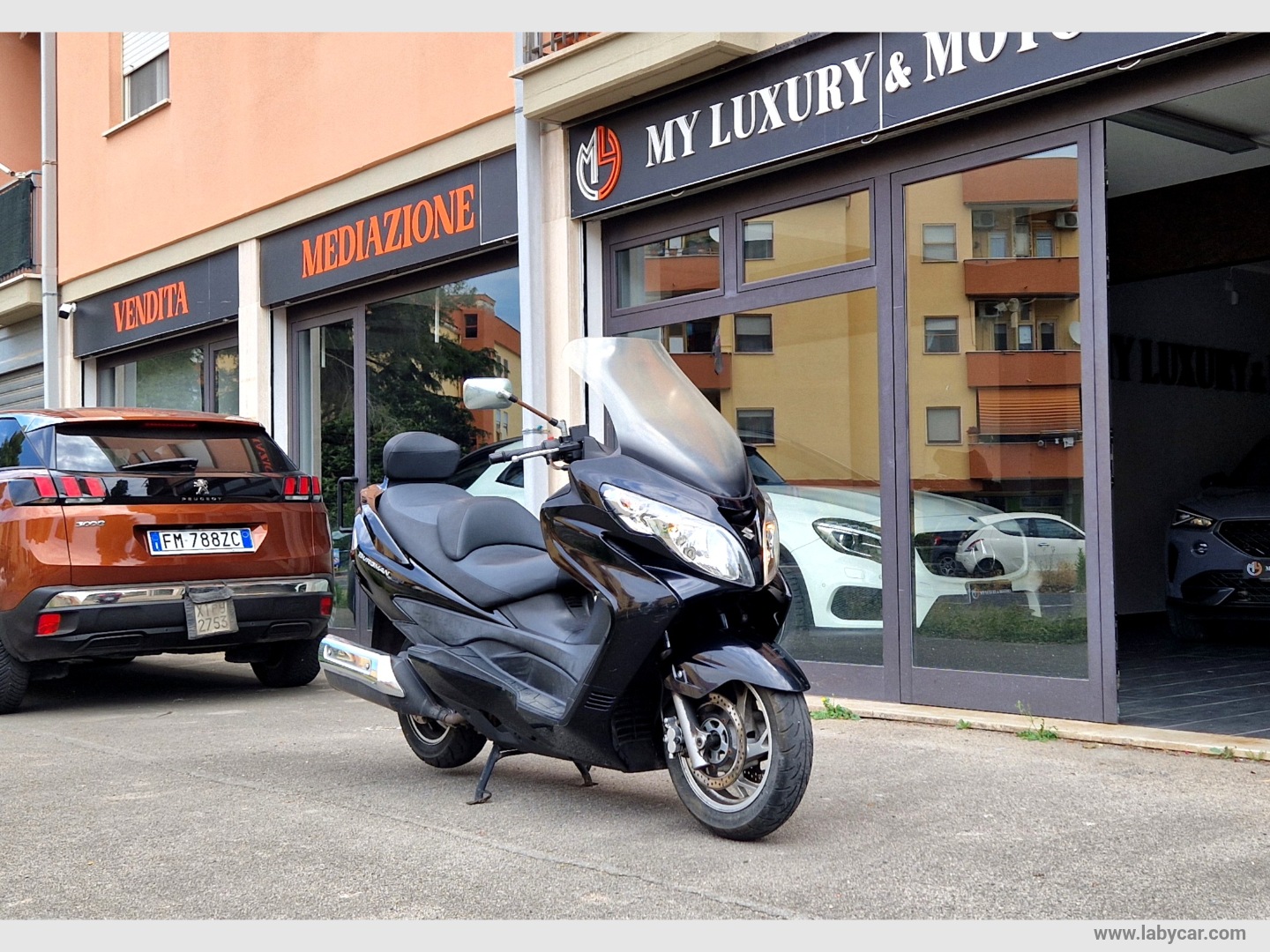 SUZUKI Burgman 400