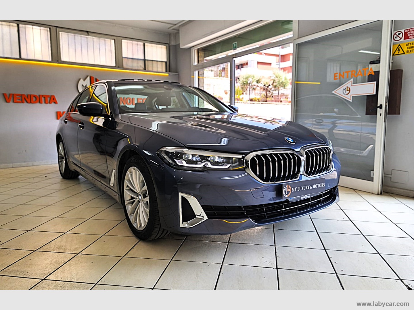 530d 48V LUXURY LINE 2022*24.000KM                                          