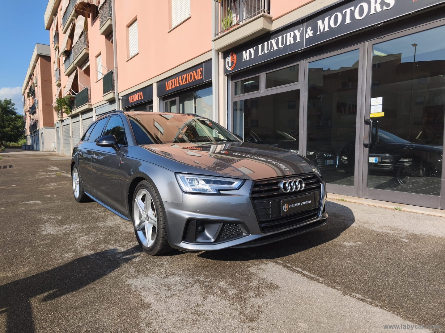 AUDI A4
