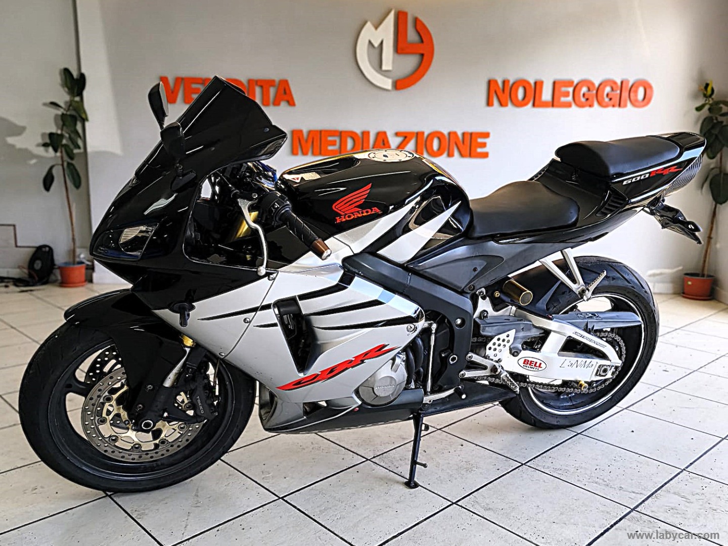 CBR 600 RR                                                        