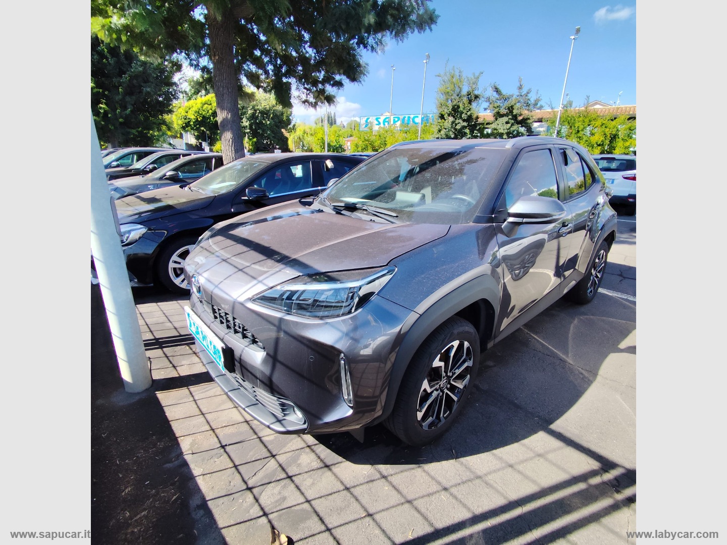 TOYOTA Yaris