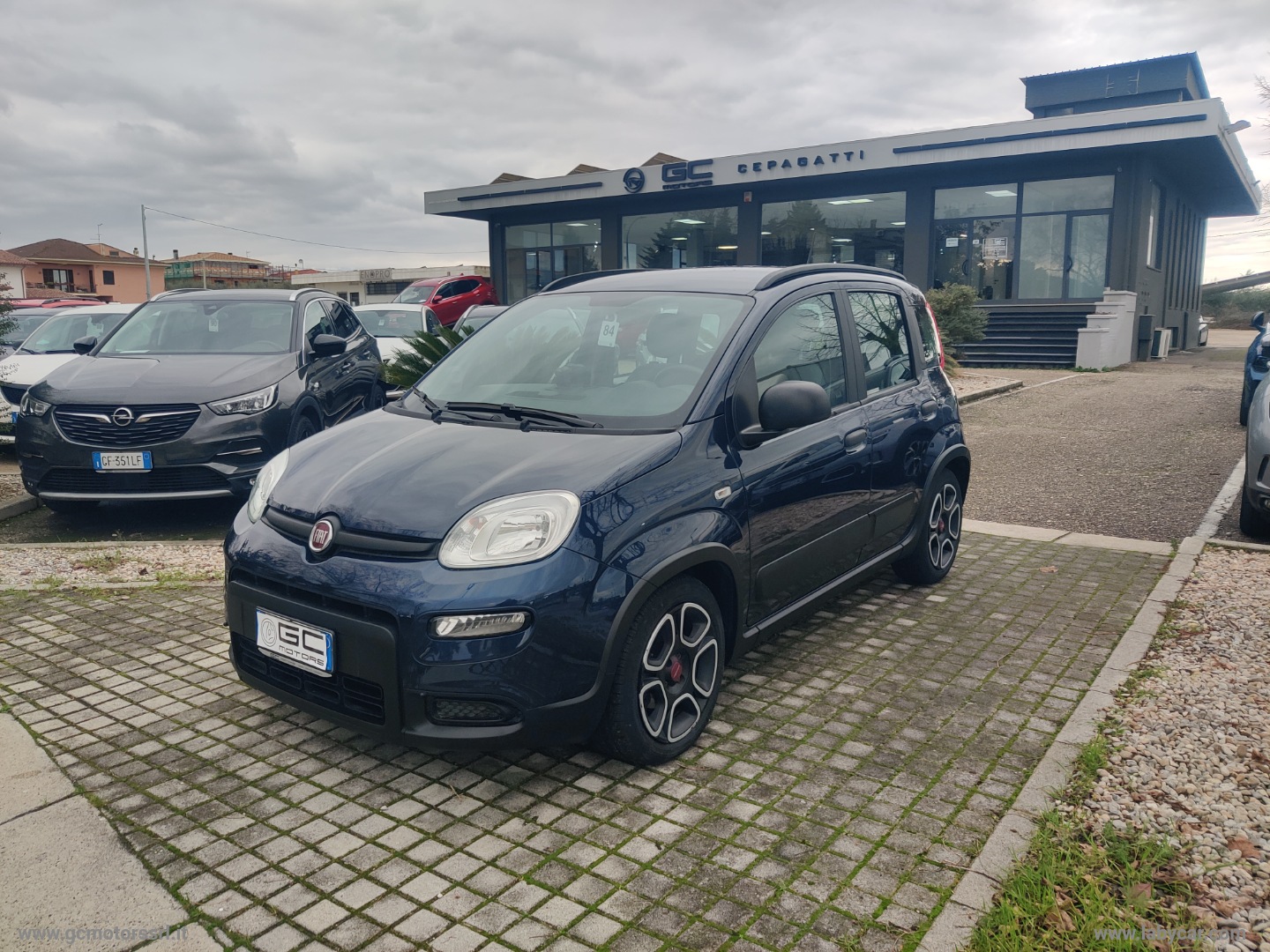 Panda 1.0 FireFly S&S Hybrid City Life                                                        