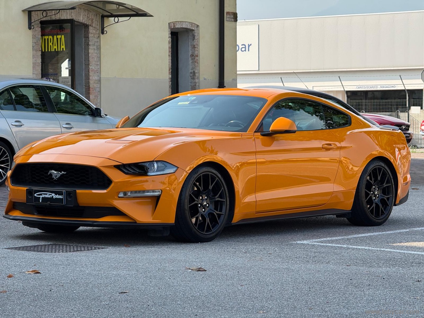 FORD Mustang