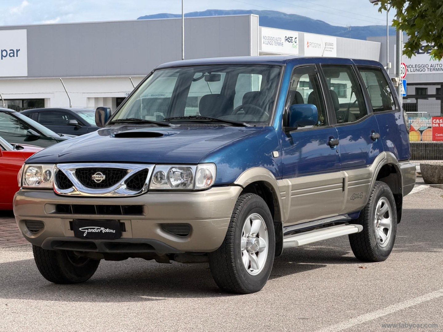 NISSAN Terrano II
